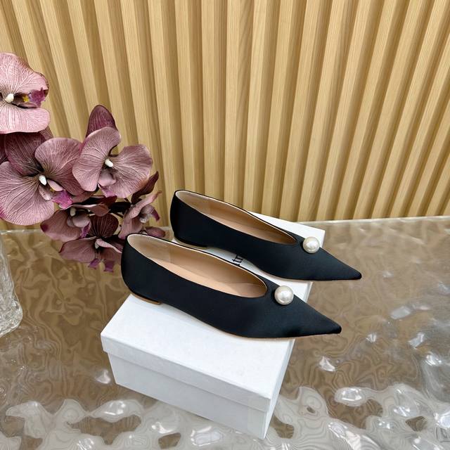 2025 Summer New Magda Butr 25Ss New Pearl Pointed Toe Shoes I Believe All Gir