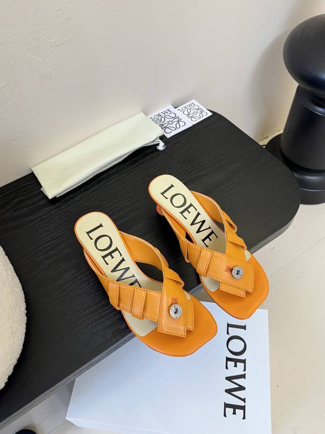 Flat Bottom Mid Heel Loew* 25Ss Thong Leather Slippers Effortlessly Stylish Slip