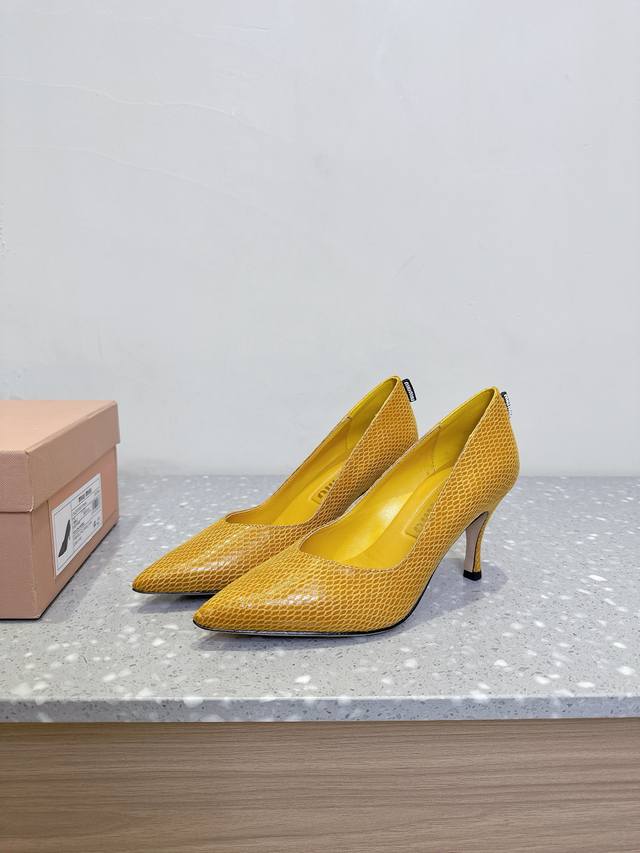 miumiu Miu Miu 25Ss New Spring And Summer Retro Pointed High-Heeled Shoes Fre