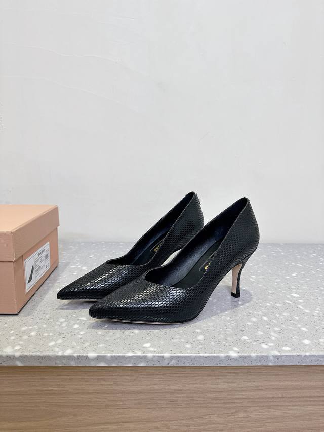 miumiu Miu Miu 25Ss New Spring And Summer Retro Pointed High-Heeled Shoes Fre