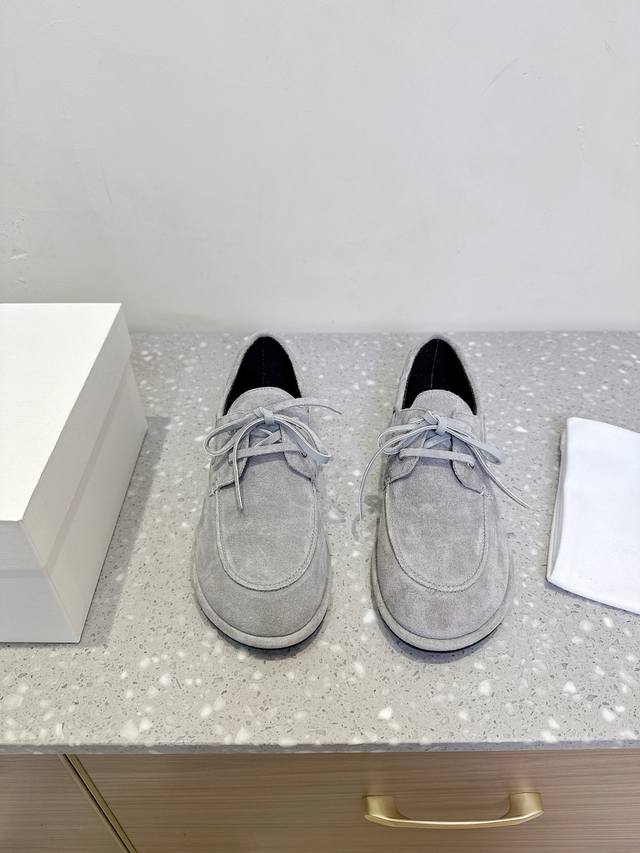 the Row, A Niche Fashion Brand, 25Ss, New Spring And Summer Round-Toed Lace-U