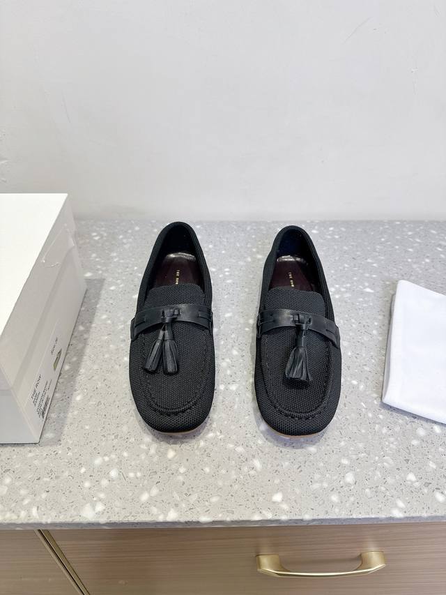 the Row, A Niche Fashion Brand, 25Ss, New Retro Tassel Loafers For Spring And