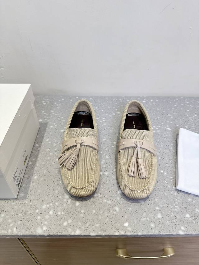 the Row, A Niche Fashion Brand, 25Ss, New Retro Tassel Loafers For Spring And
