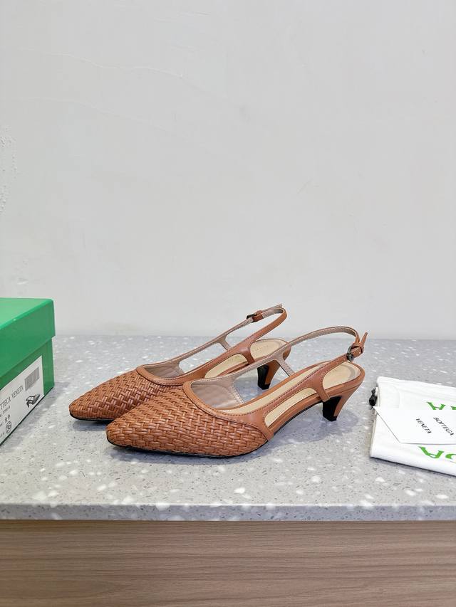 Dongguan Goods Bottega Venet 25Ss Spring And Summer New Small Pointed Woven Sand