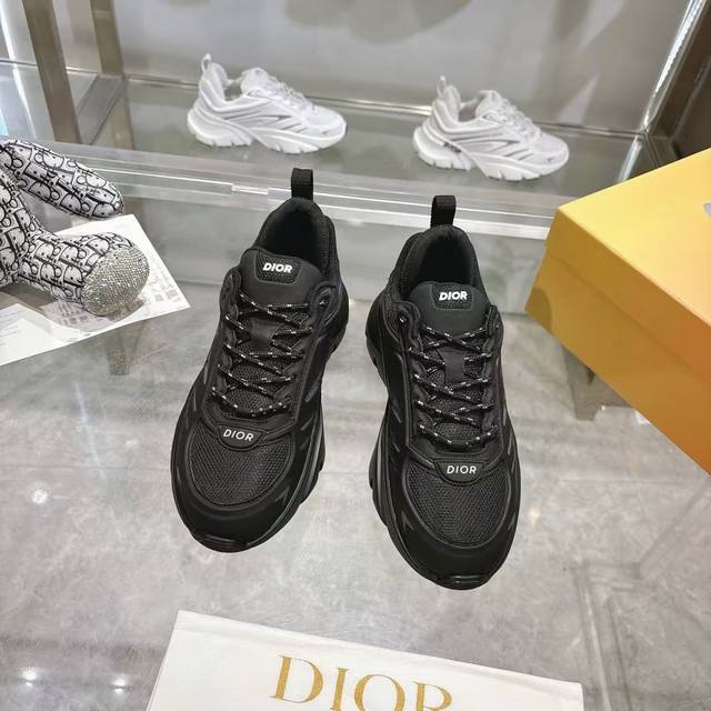 Puma #Using nylon webbing strips and Velcro adjustment design #Foaming lightweig