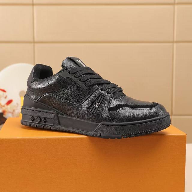Corporate-level Louis Vuitton Lv Louis Vuitton sneakers, fashionable sports shoe