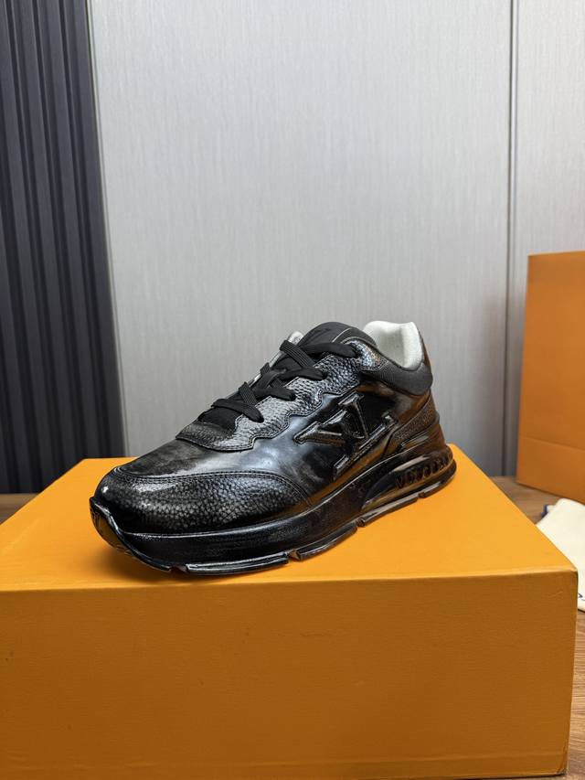 Puma Puma running shoes have a timeless retro feel, Puma Slipstream Laces low-to