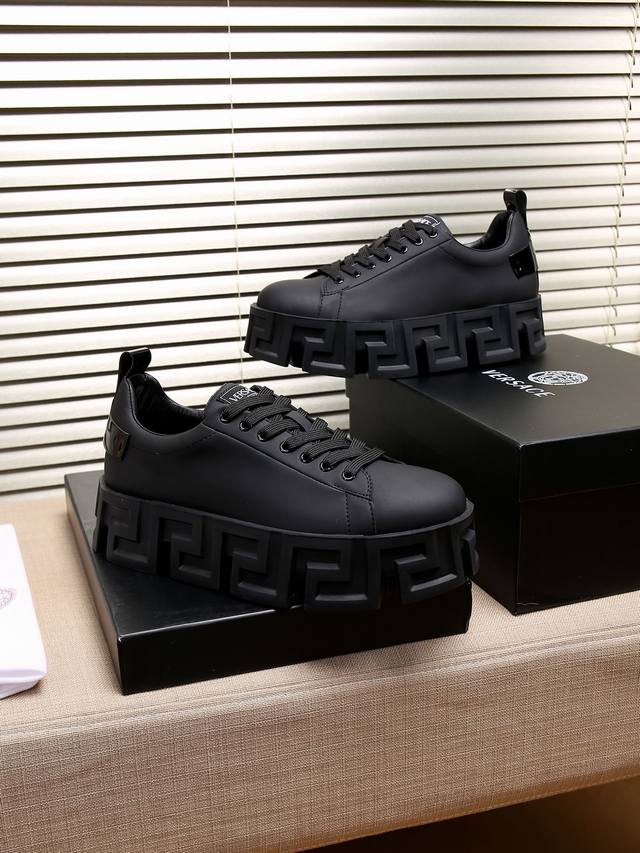 Corporate-level Nike Airmaxpulseroam air cushion shock absorption daily casual s