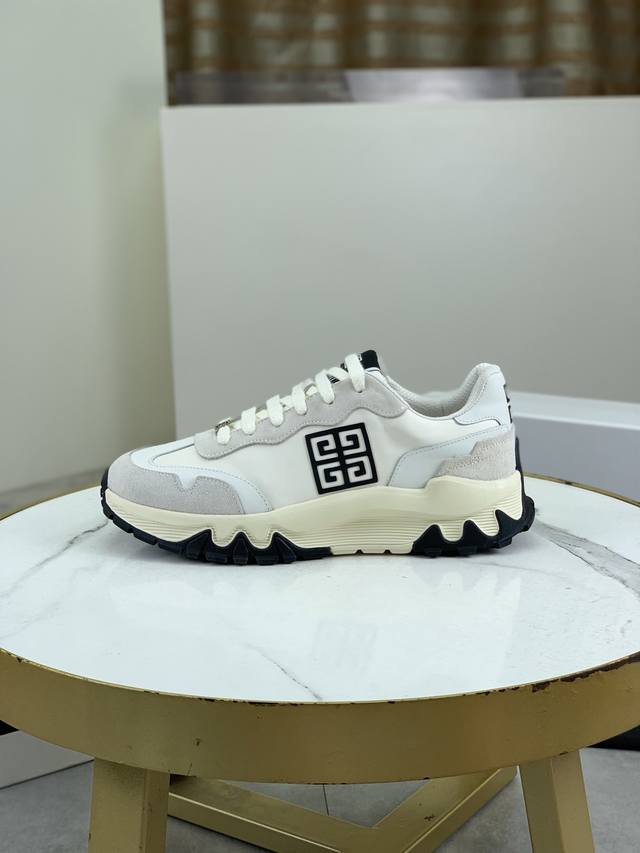 Corporate-level Louis Vuitton Lv Louis Vuitton sneakers, fashionable sports shoe