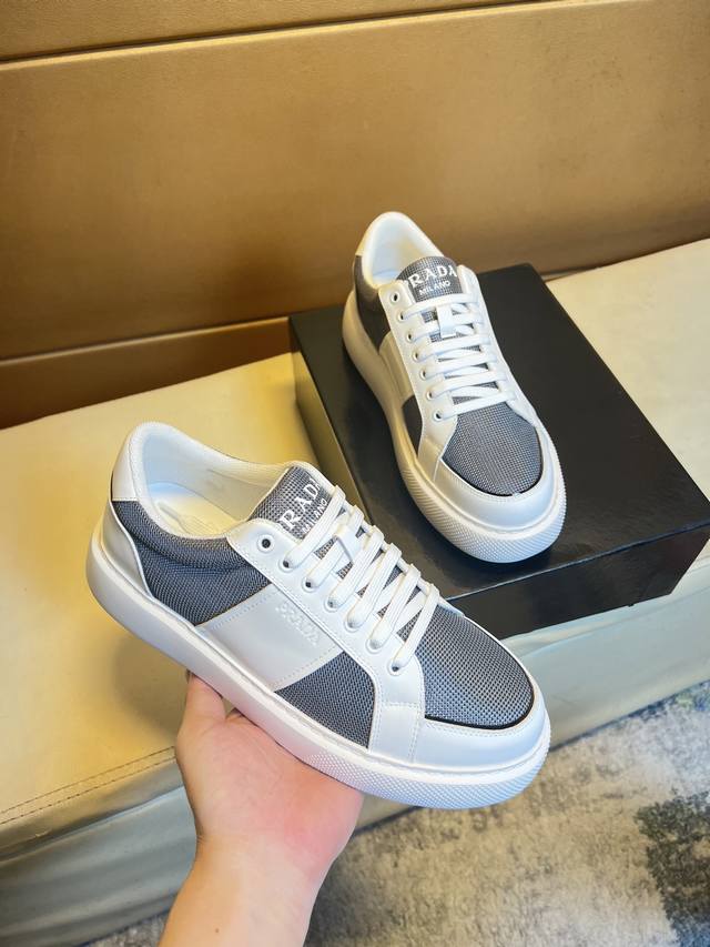 New Balance 0 series returns at a special price. Ald x New Balance dad shoes, th