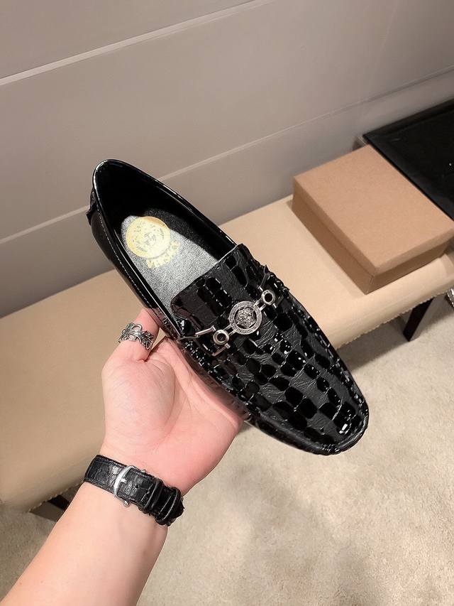 Short and long Color Black Size Long 19X10 Short 12X10 Prada men's soft leather