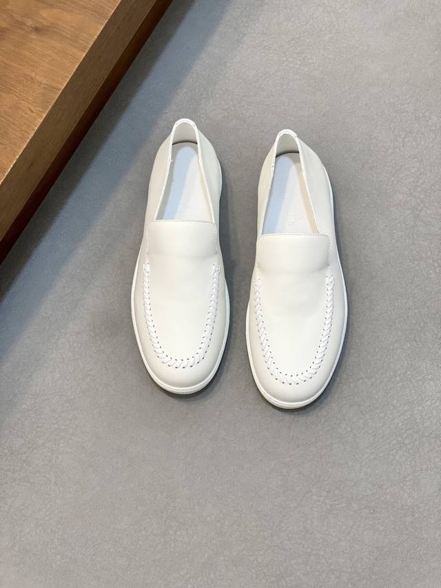 Original quality perforated Brand: Gucci G men's Color: black Buckle: gold and s