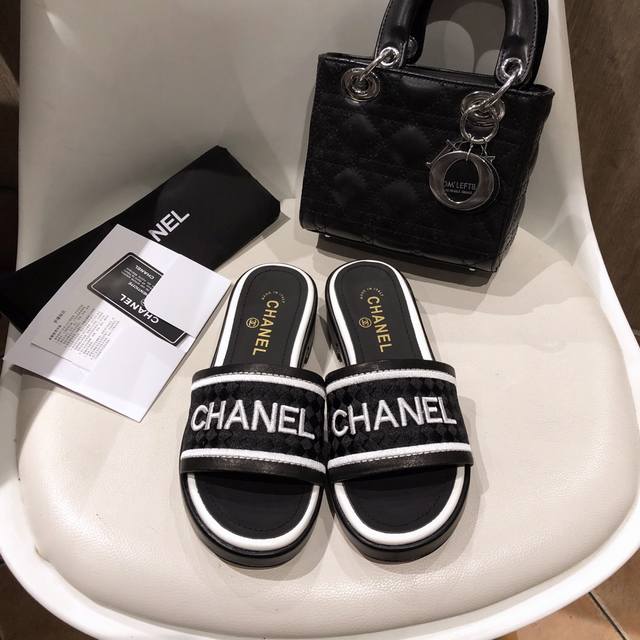 Chip version of high-end goods "Louis Vuutton" LV shoulder bag Louis Vuitton mes