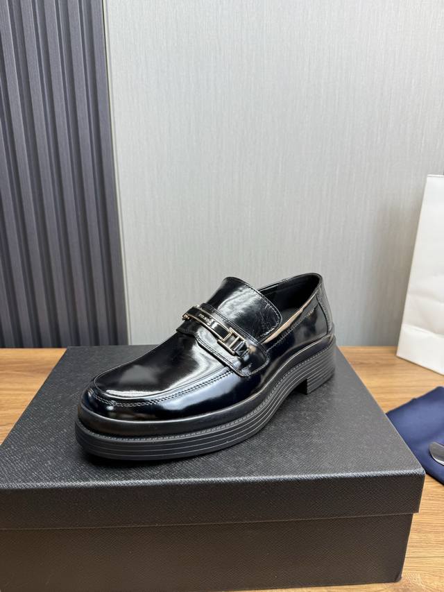 Color Black Size 12X10 Gucci counter model Men's pure leather folded in half 1:1