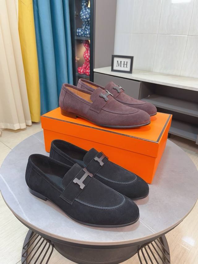 Counter quality, original leather, model number 742360 Royal blue Size: width 24