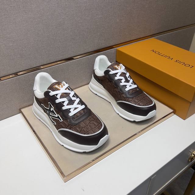 Lv Louis Vuitton First layer leather combination gift box packaging belt two bag