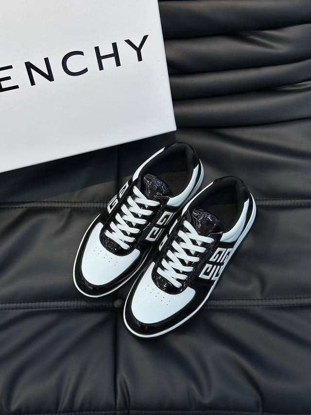 Gucci exclusive custom-made style is very fashionable and high-end, meeting your