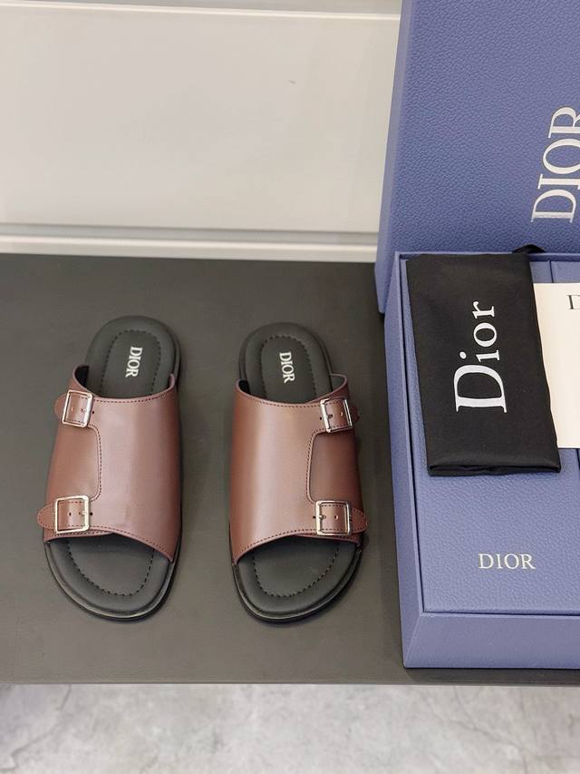 Celine A16 Color Black Brown Size 10.5*9*1 Celine counter synchronization, Triom