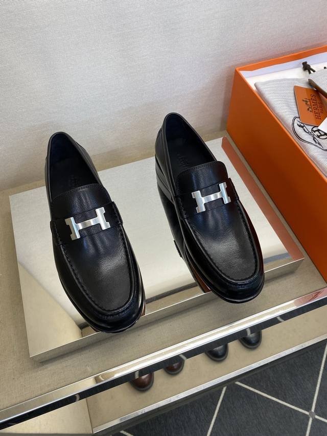 Brand: Ferragamo Chip width Grade: Original quality. Top layer cowhide counter s