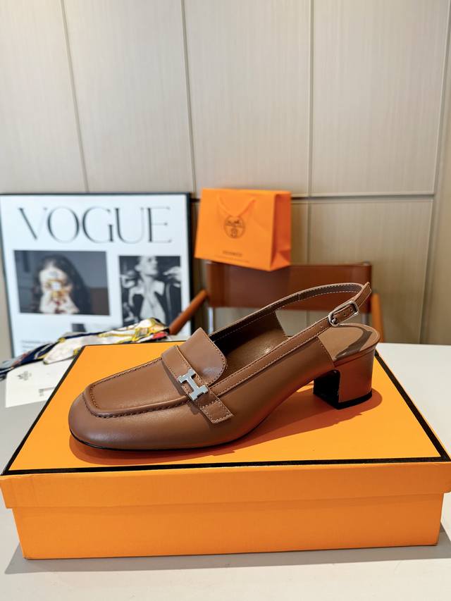 Celine A13 Color Black Brown Size 19*10.5*3.5 Celine counter synchronization, Tr