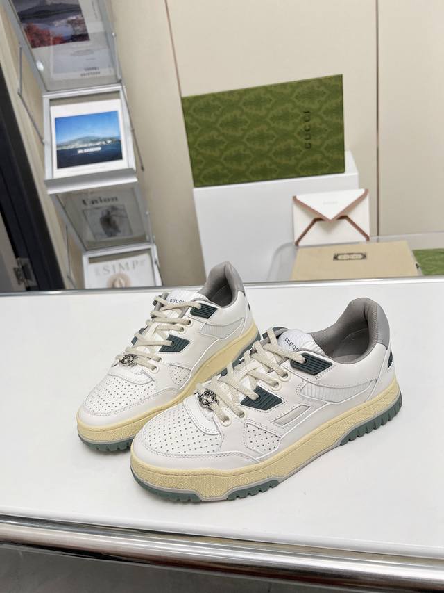Gucci 2025 latest model, exquisite appearance, special original cowhide, origina