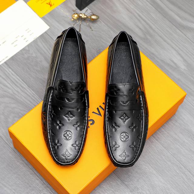 Full set of packaging Versace new model. Width 3.8cm Imported first layer calfsk