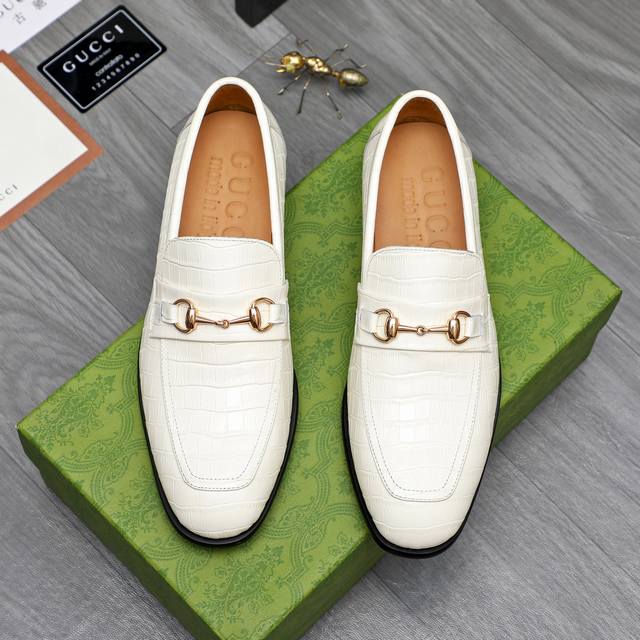 Original new product from Babao B. The belt body is made of double-sided Italian