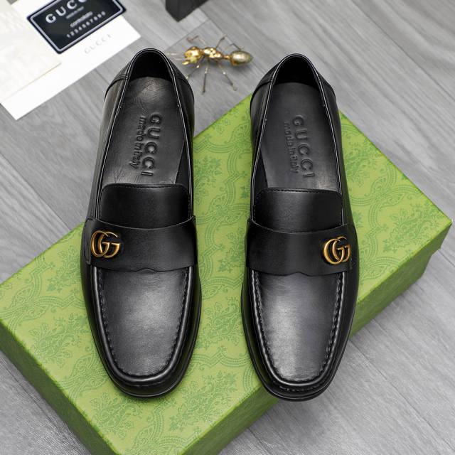 Price: Product Brand: Dg Dolce & Gabbana low-top casual shoes Regular size: 38-4