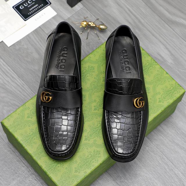 Price: Product Brand: Dg Dolce & Gabbana low-top casual shoes Regular size: 35-4