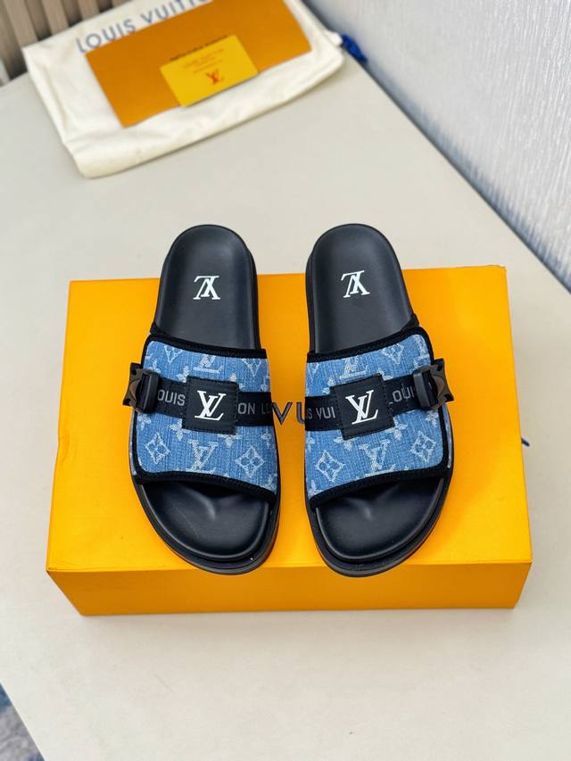 Factory price men's clothing and men's shoes sports original Versace full cowhid