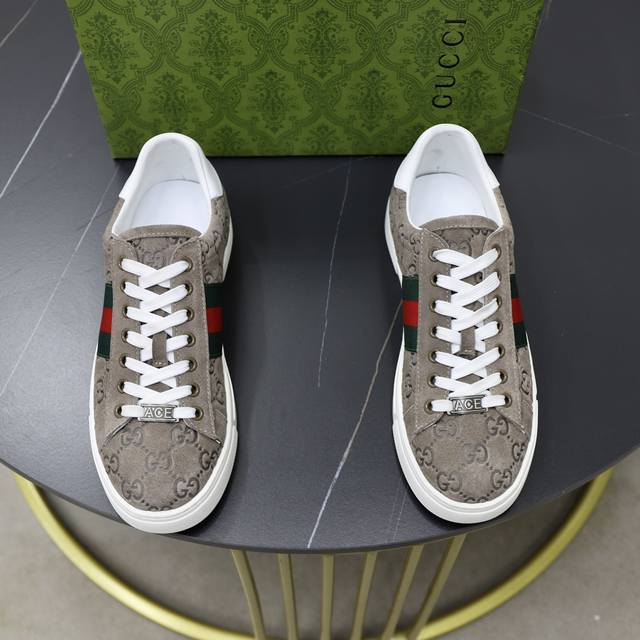 Factory Price Men's Men's Sportswear Original Italian Top Luxury Men's Shoes Gia
