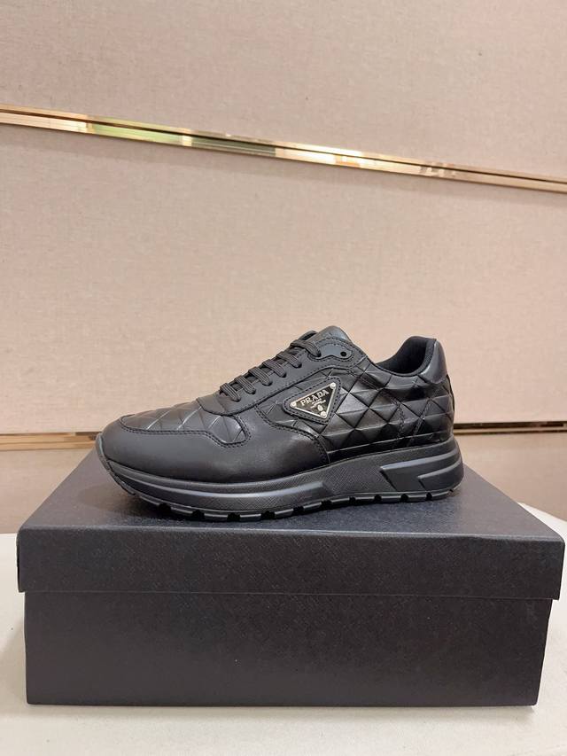 Factory price men's sports shoes original new Versace Versace upper imported cow