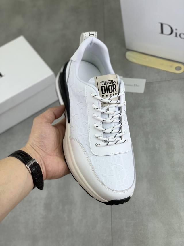 Prada breathable small cloth shoes, the upper is made of comfortable breathable