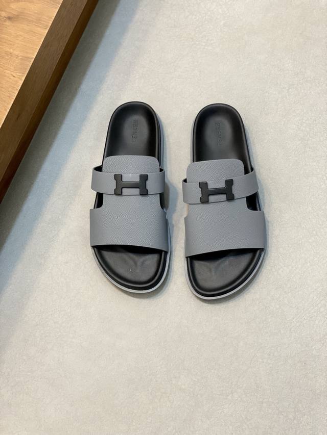 Factory Price Pp: Louis Vuitton Lv dad shoes with large soles, popular casual sp
