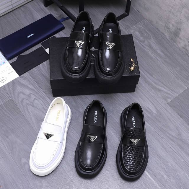 D&G leather moccasin men's loafers