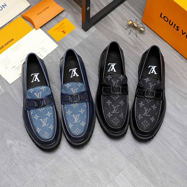 Factory P Dior's new slip-on shoes are in stock now. Very comfortable to wear. F