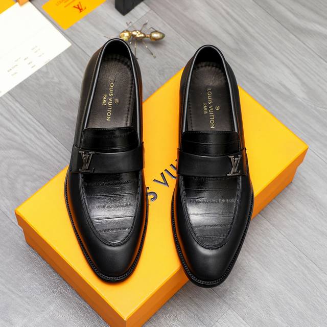 Factory Price Ferragamo top men's business leather shoes are copied from the off