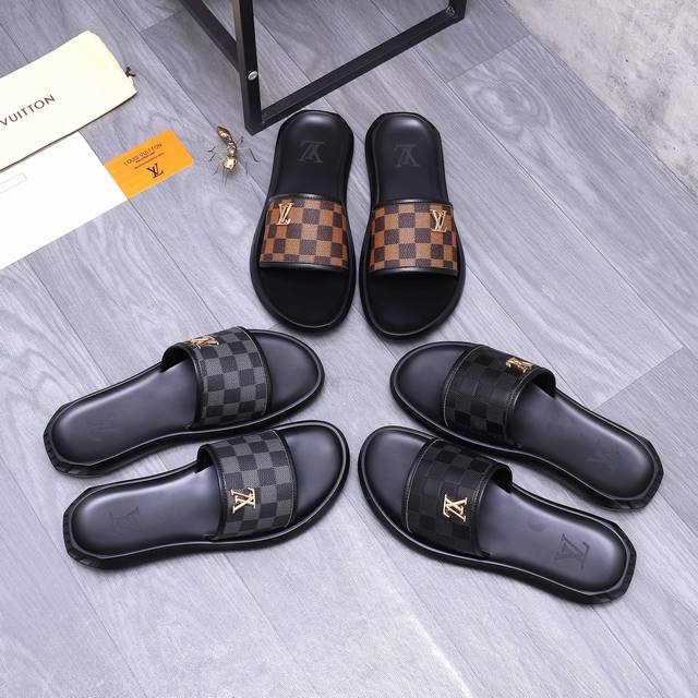 Versace classic casual men's shoes. Top global brand, counter materials, selecte