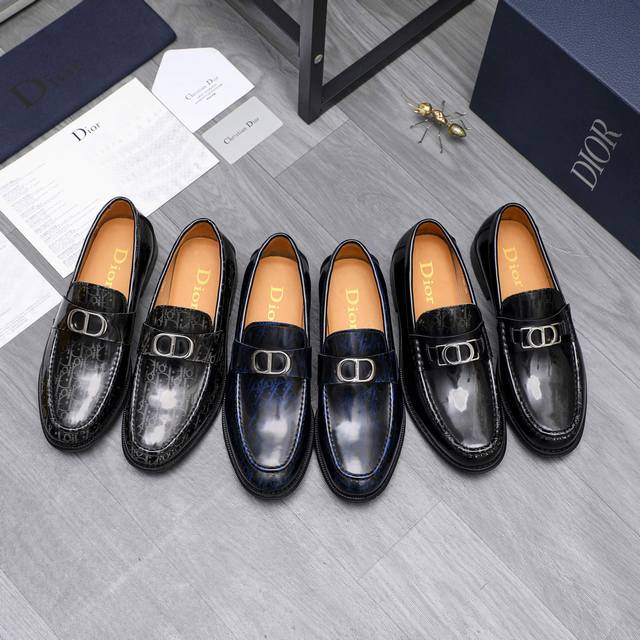 Dior Size: 38-45 Dior's latest H-Town series Oblique thick-soled slipper sandals