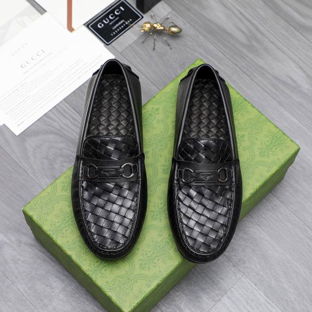 Philipp Plein, a German trendy brand for men, low-top sneakers, cowhide upper de