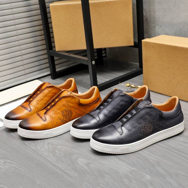 Original quality exclusive first release Boss unique modern style sneakers. Casu