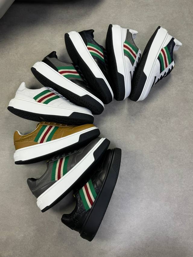 Factory P price Prada men's shoes counter hot sale, official website synchroniza