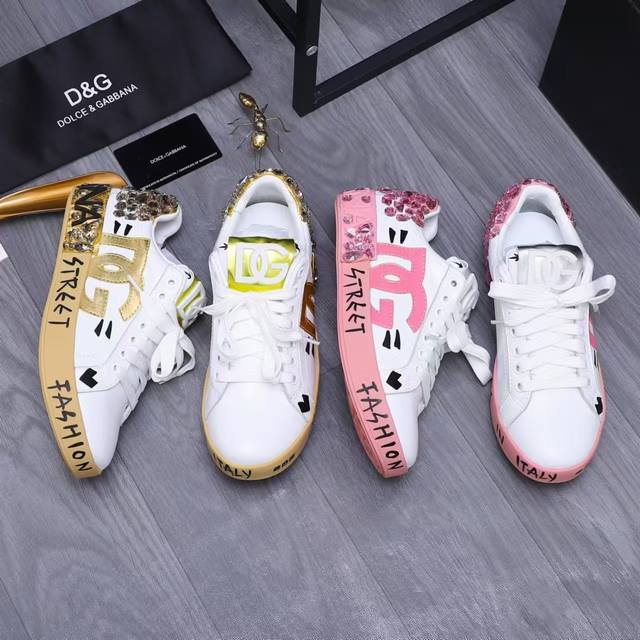 New Style: Factory Price Versce* Latest Hot Style Casual Shoes, Top Brand Luxury