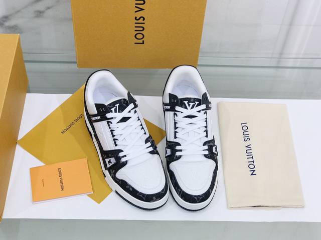 original quality exclusive first release Dior unique modern style sports shoes.