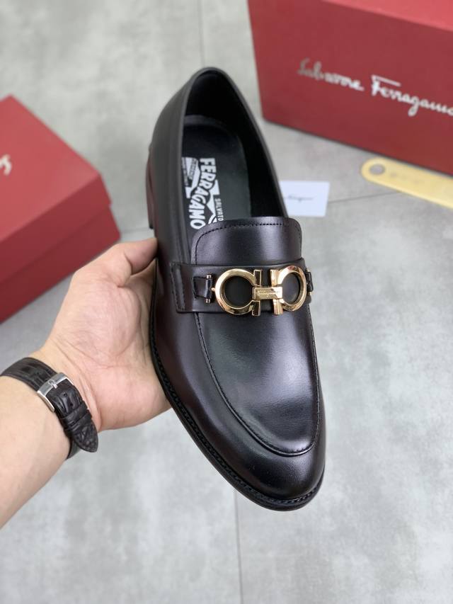 H Top purchasing agent, super popular male god sports shoes, new products are co