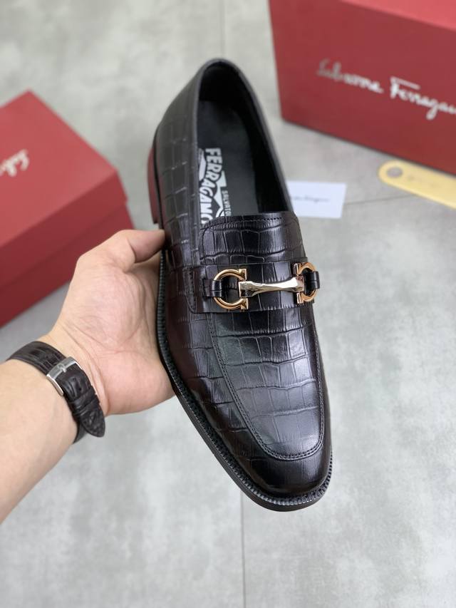 Brand: Lv Louis Vuitton Standard size: 38-44 Grade: Same as the official website