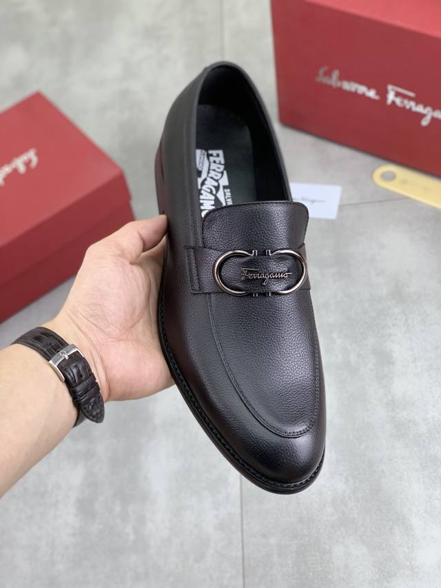 High-end quality original casual sports shoes -Upper: Nappa calfskin, silk calfs