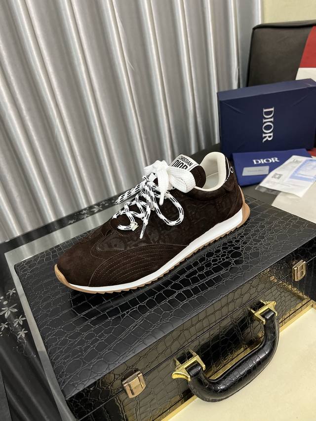 factory price yuan, Balenciaga net celebrity hole shoes, round head rivet platfo