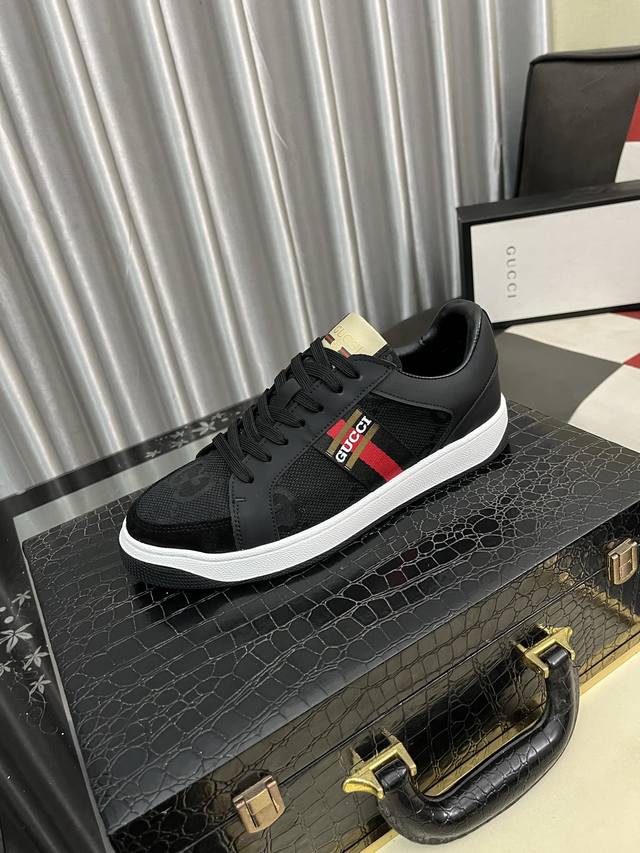 D&G Ariosto series moccasin suede men's loafers are presented in a new version.