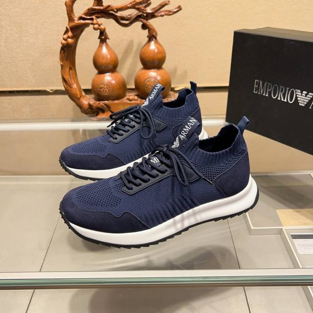 Pp Hermes Men's colorblock sneakers, with textured calfskin details. With origin